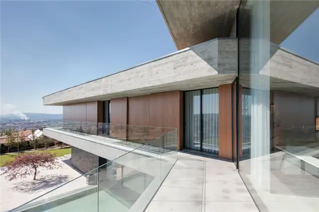 Дом Fraiao в Португалии от Trama Arquitetos - балкон