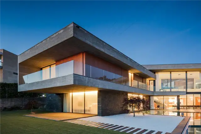 Дом Фраяо в Португалии от Trama Arquitetos