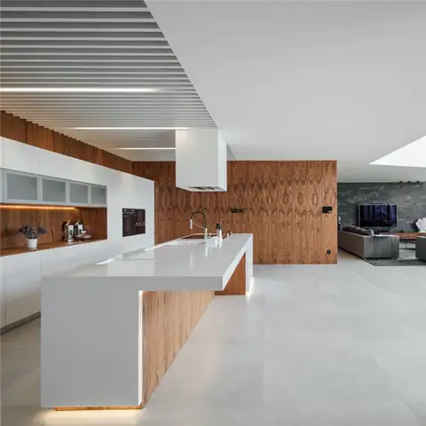 Дом Fraiao в Португалии от Trama Arquitetos - кухонный остров