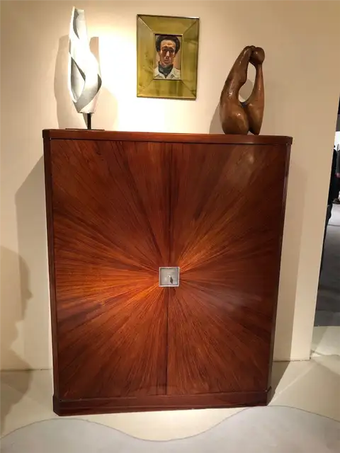 Galerie Hervouet работа по дереву