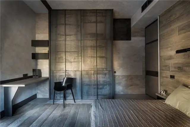 Интерьер лофта The Grey Interiors от Алексея Розенберга - промышленные двери