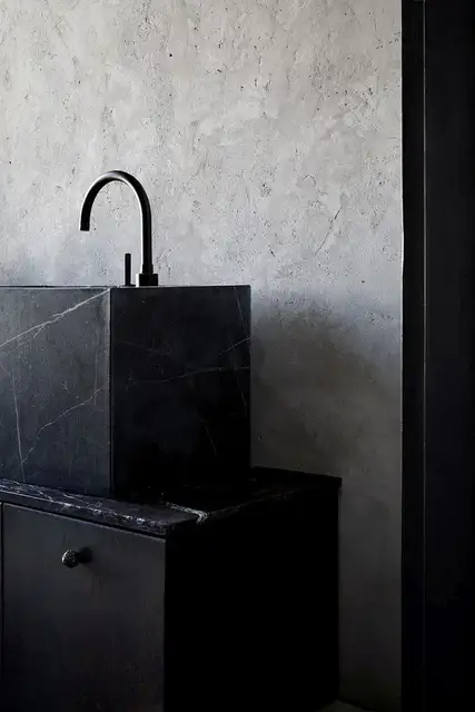 LM House - Elements Lab в Касабланке - мраморная раковина
