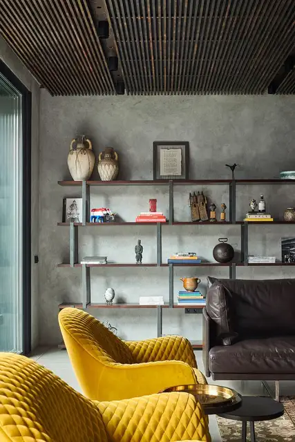 LM House - Elements Lab в Касабланке - бетонные стены с привлекающей внимание мебелью