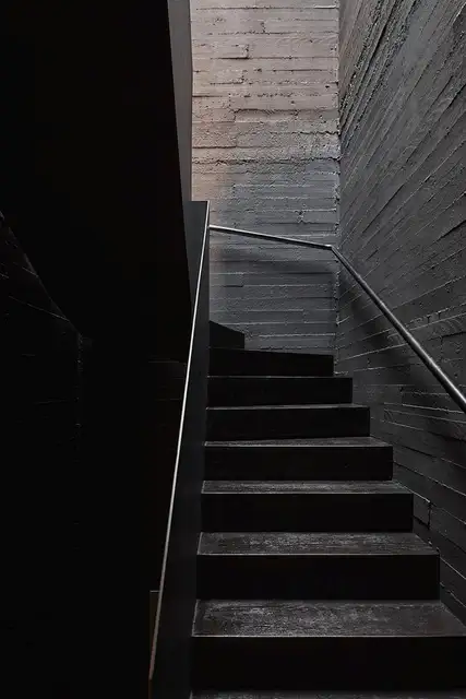 LM House - Elements Lab в Касабланке - промышленная лестница
