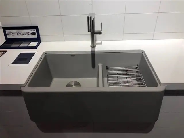 Бетонная мойка Blanco desogn