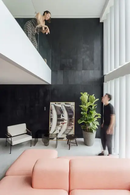 Diego Loft Design by Arquitetura Nacional - стеклянная балюстрада