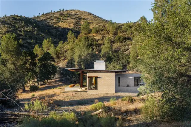 Пустыня Прекрасное семейное уединение от Olson Kundig