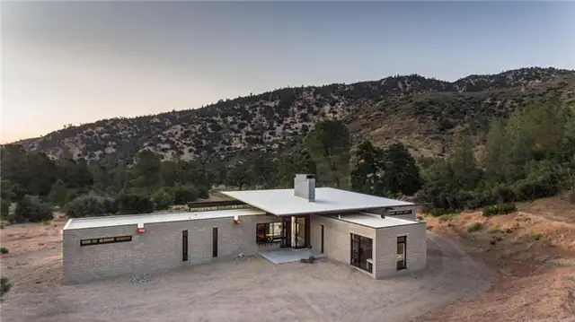 Красивое семейное уединение от Olson Kundig - вид