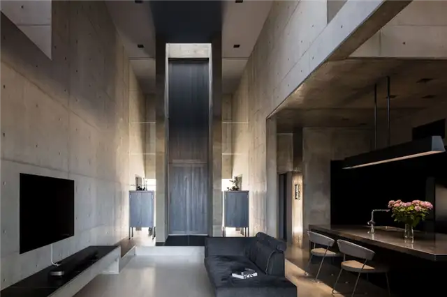 Бетонный японский дом Tranquil House дизайн интерьера