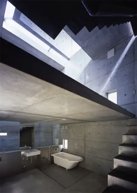 Бетонный дом в Японии от Atelier TekutoBath