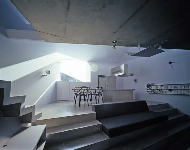 Брутальный бетонный дом Hall House 1 от ALPHAVILLE Architects - кухня
