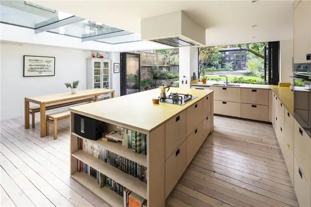 London House Extension - The Coach House by Studio 30 Architects - фанерный материал для кухни