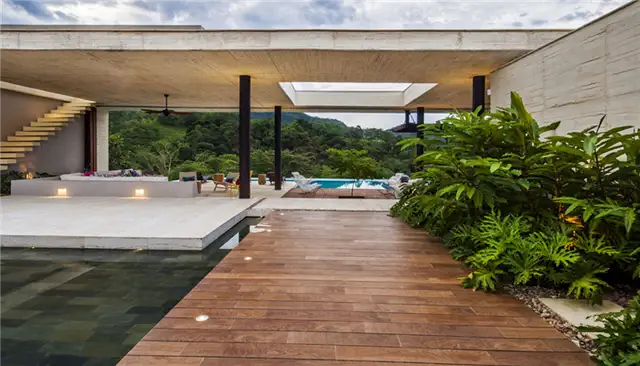 Arquitectura-en-Estudio-and-Natalia-Heredia-residence-deck