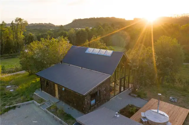 Maullin Lodge Chile - AVON Arquitectos - крыльцо