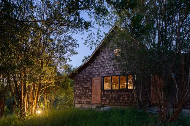 Maullin Lodge Chile - AVON Arquitectos - задняя дверь