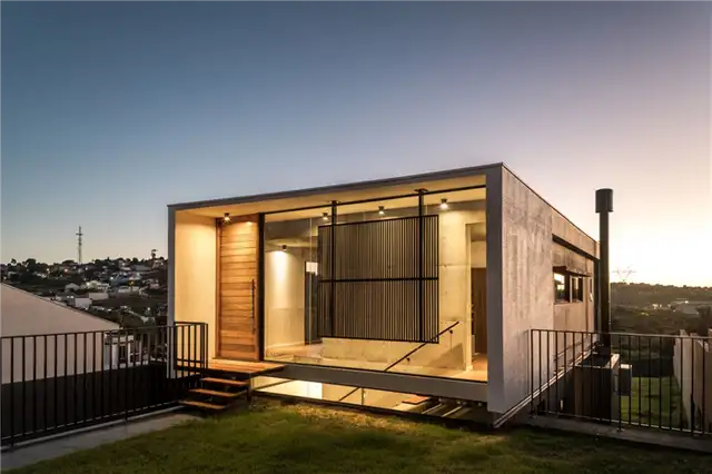 Небольшой дом в Бразилии от Michel Macedo Arquitetos - коробка