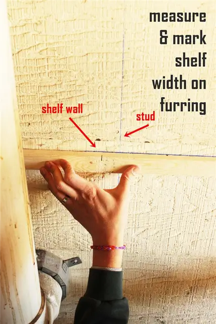 DIY (своими руками) Easy Built in Shelves-Hold up a strip of furring