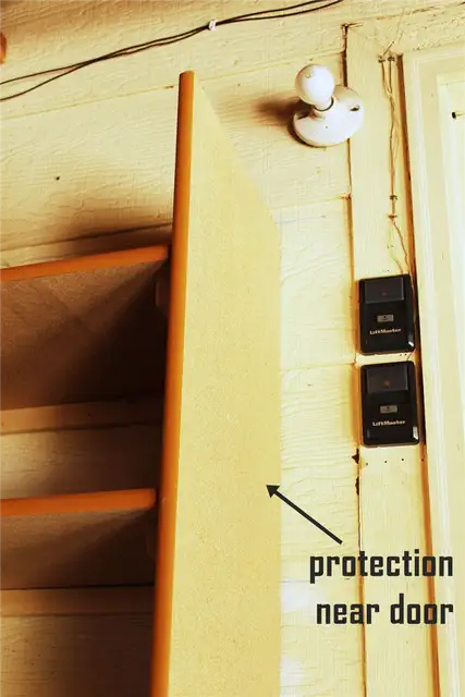 DIY (своими руками) Easy Built in Shelves-боковые полки доски также могут быть использованы для крепления