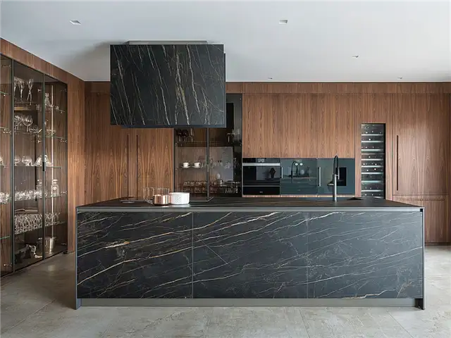 Линейная кухня TM italia cucine с островом d90