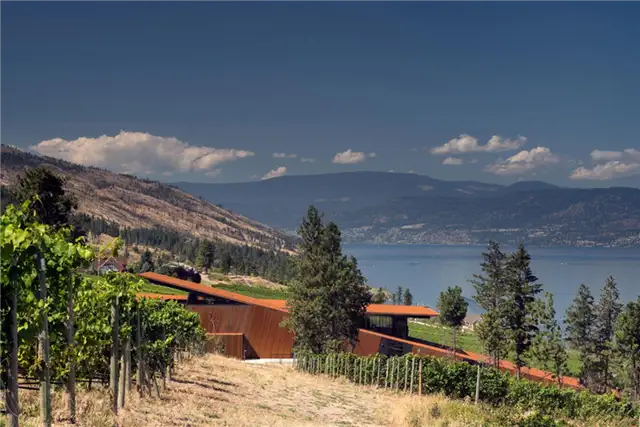 Olson Kundig Architects Wine maker House - Overloking