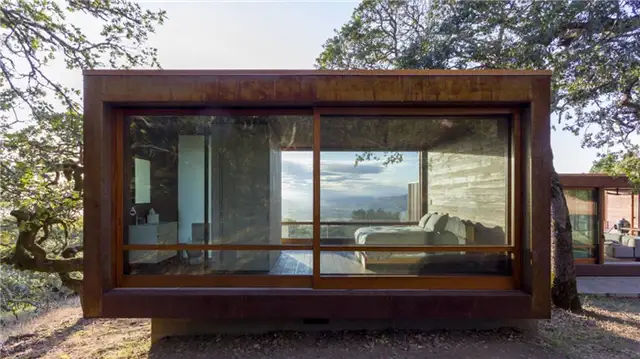Sonoma weeHouse