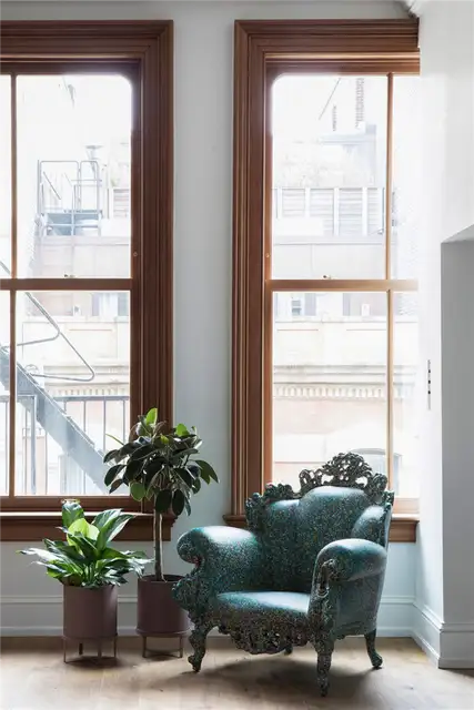 SoHo Loft NYC - армшары