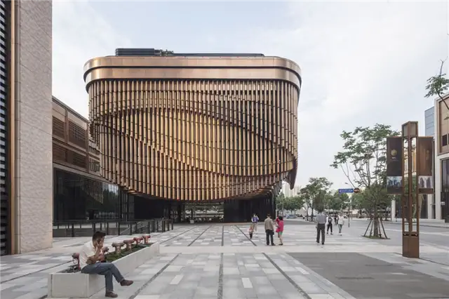 Дизайн финансового центра Bund от Foster + Partners + Heatherwick Studio - фасад