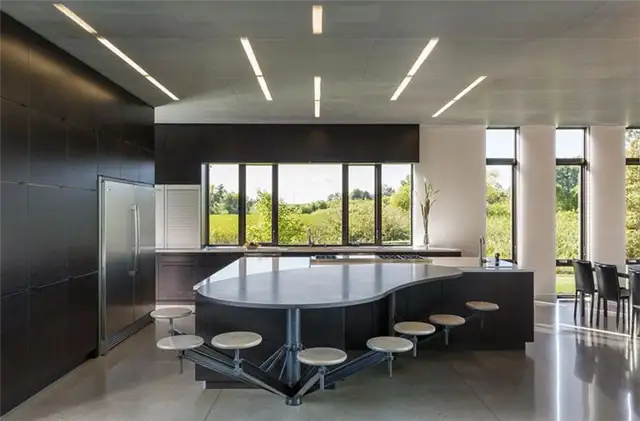 ALTUS Architecture + Design Кухонный остров с интересными сидениями