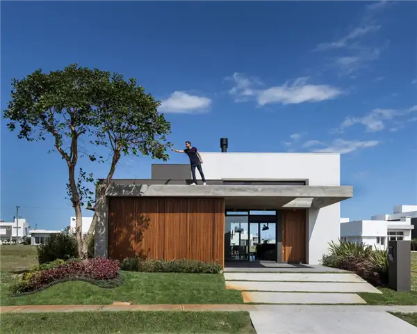 Дом C5 в Бразилии из бетона от Martin arquitetura + engenharia
