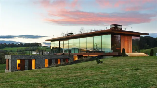 Slade Architecture Каменный дом