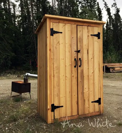 Маленький открытый сарай для хранения diy
