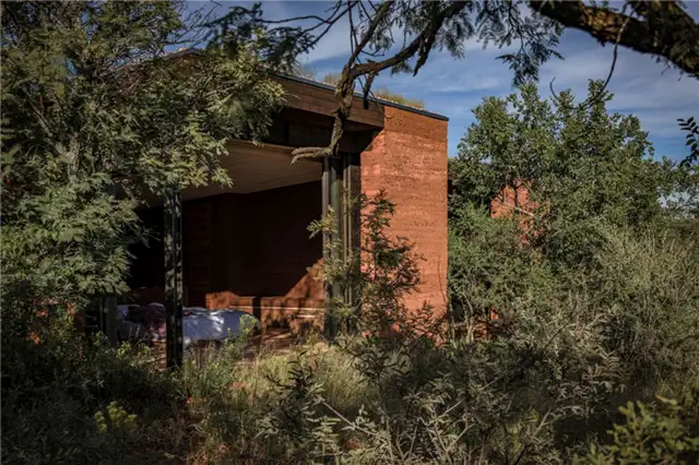 Witklipfontein Eco Lodge South Africa - GLH Architects - румяная растительность