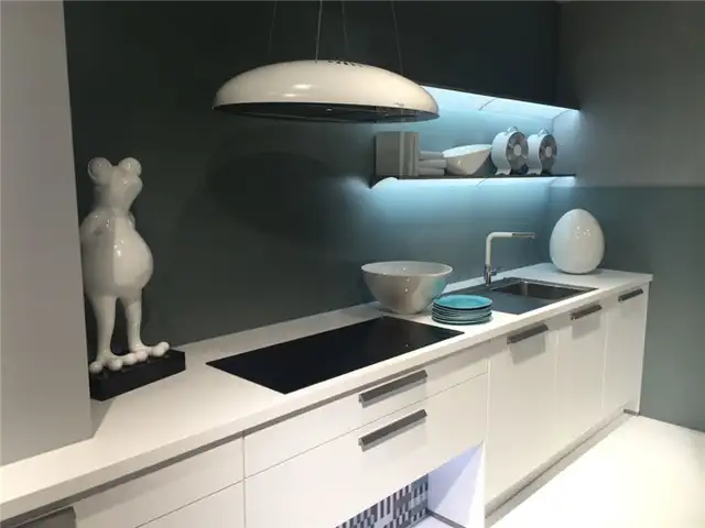 Декор белой кухни