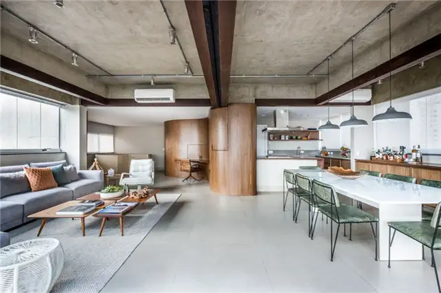 Двухуровневый лофт в Бразилии - Mandarina Arquitetura - белый обеденный стол