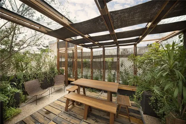 TEA Terraceby MMX Study