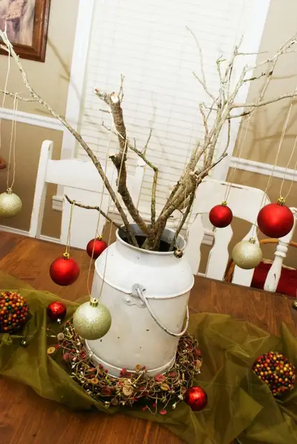 Центральное украшение для стола из молочного бидона DIY (своими руками)