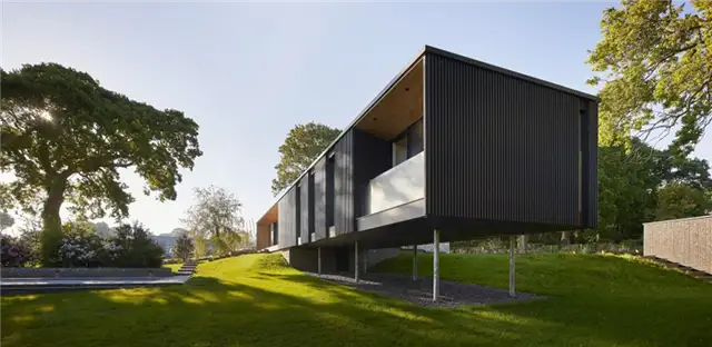 Красивый островной дом для отдыха от Ström Architects - консоль