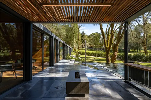 L7 House Mexico Cabin by K+A - внутренний дворик