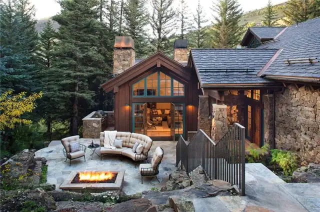 Дом Meadow Mountain Homes, расположенный в Вейле, Колорадо