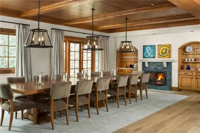 Meadow Mountain Homes, расположенные в Вейле, Колорадо - большой стол в столовой