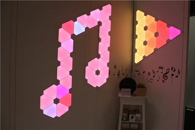 Стеновые панели Nanoleaf оранжево-розового цвета