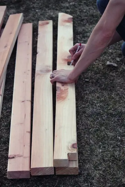 DIY (своими руками)_Grape_Arbor_boards_create_template_36metrov