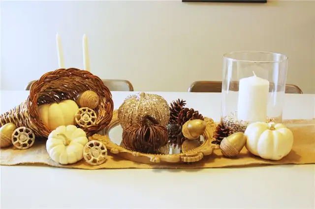 White Pumpkin Centerpieces-Еще одна деталь, которую следует учитывать, это баланс больших и маленьких