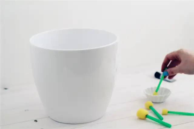 Dalmatian Spotted Planter губка в краске