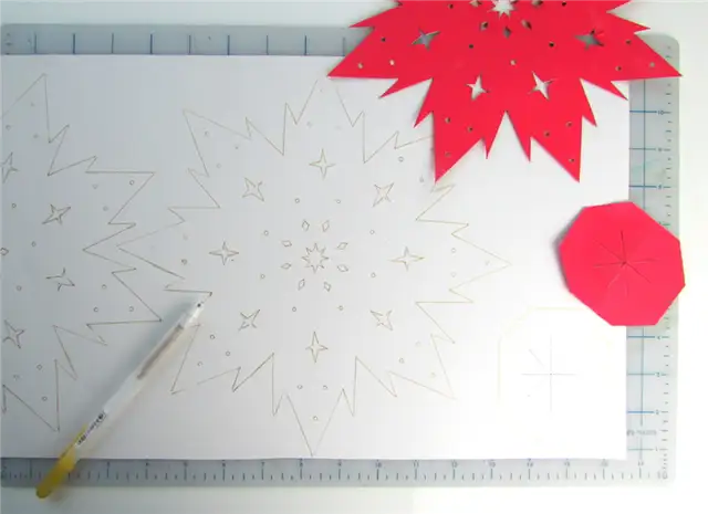 Nordic-Inspired-Paper-Star-Lantern-Trace