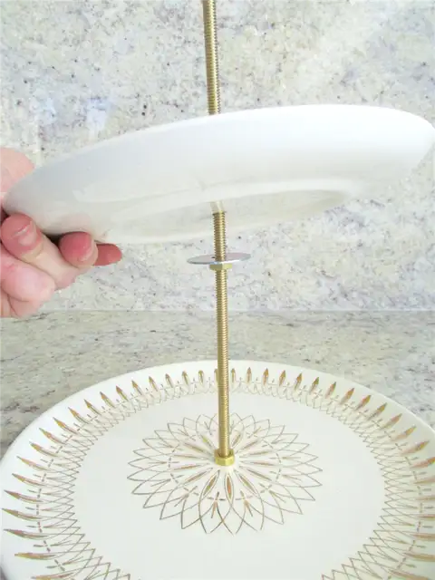 DIY (своими руками)-Tiered-Dessert-Stand-step4