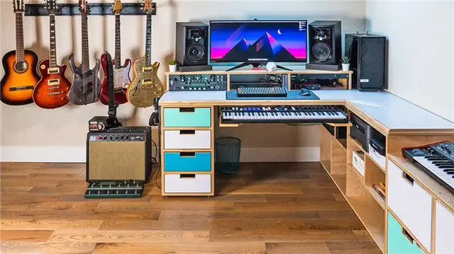 Создание ULTIMATE Music Studio & Gaming Desk Setu p-Woodworking