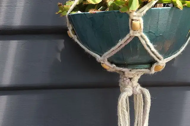 DIY (своими руками) Bohemian Macrame Plant Hanger - корзина
