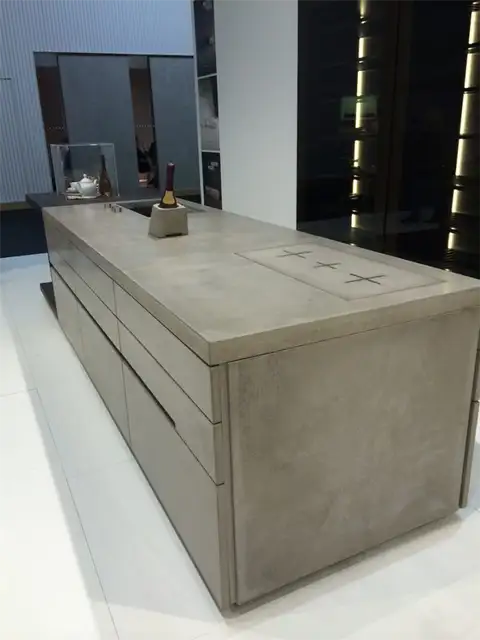 Кухонный остров из бетона