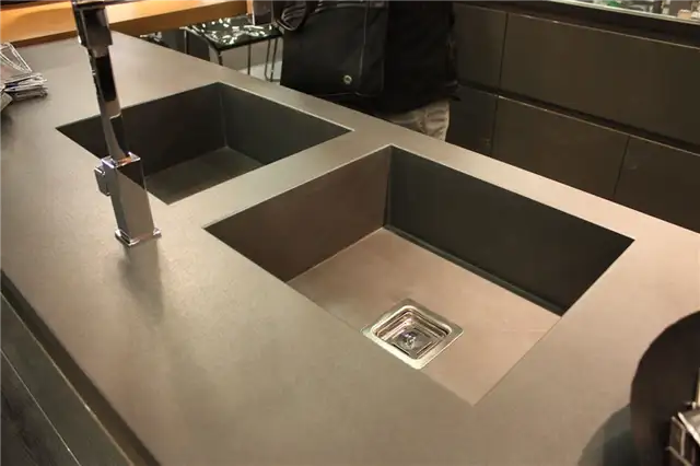 Столешница из текстурированного фарфора Scavolini